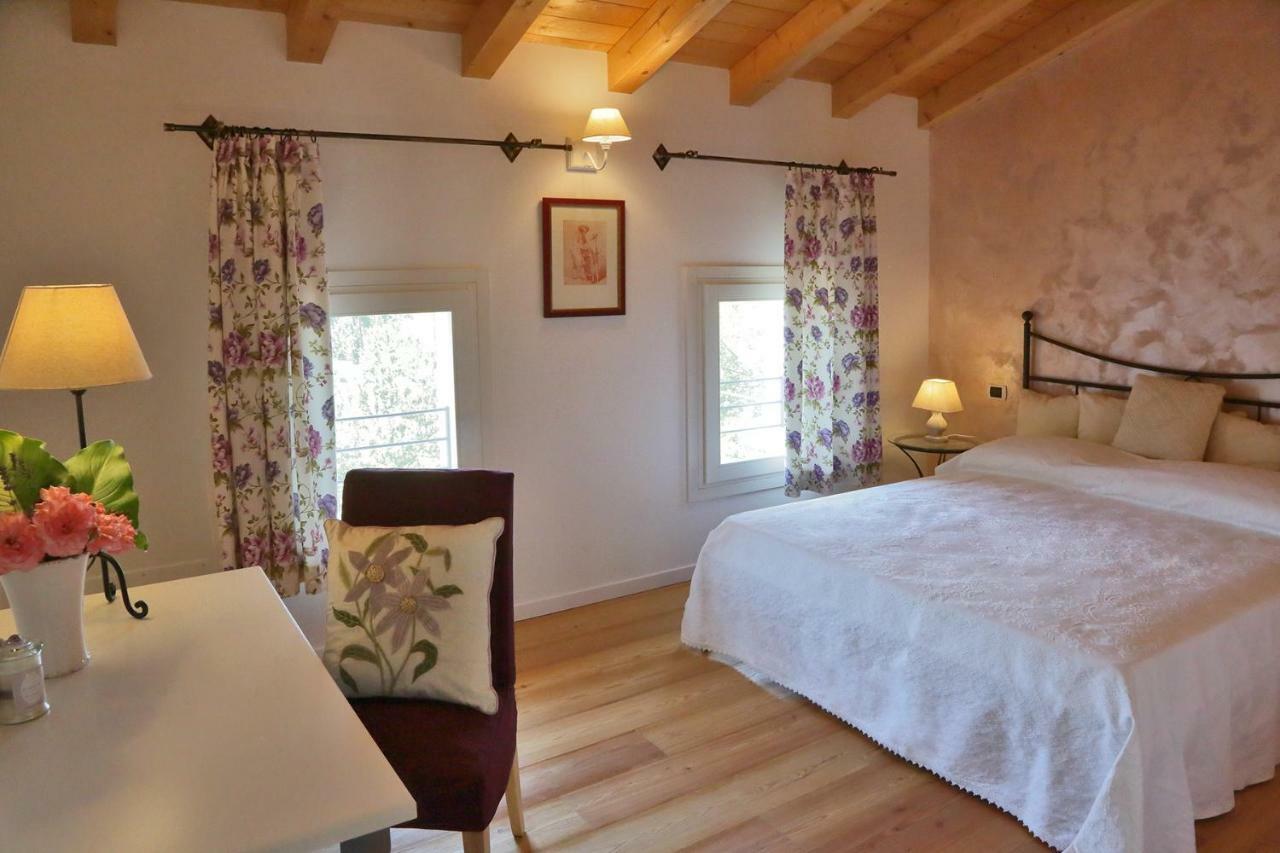 La Fonte Bed & Breakfast Fontanafredda Exterior photo